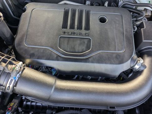 Used 2025 Chevrolet Blazer LT image 33