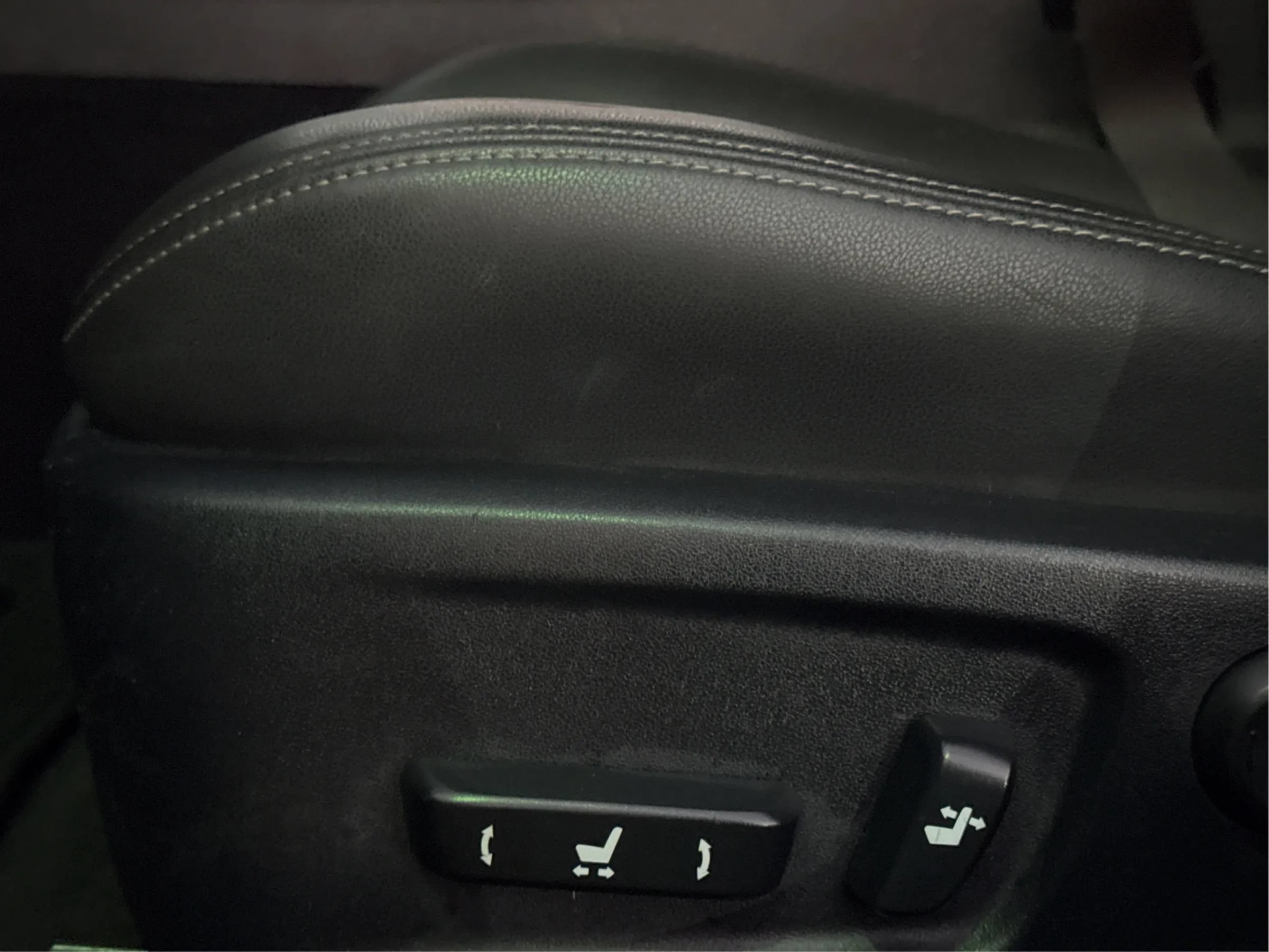 Used 2017 Lexus IS 200t w/ Premium Package RWD image 42