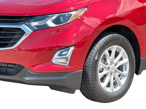 Used 2020 Chevrolet Equinox LT w/ LPO, Floor Liner Package FWD image 7