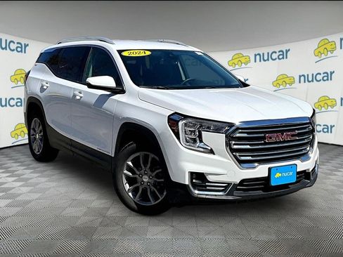 Used 2024 GMC Terrain SLT AWD/4WD image 1
