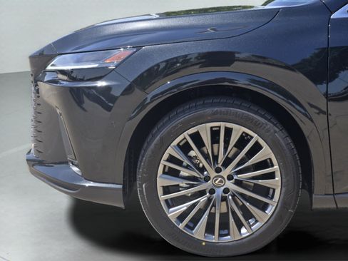 New 2026 Lexus RX 450h AWD image 18