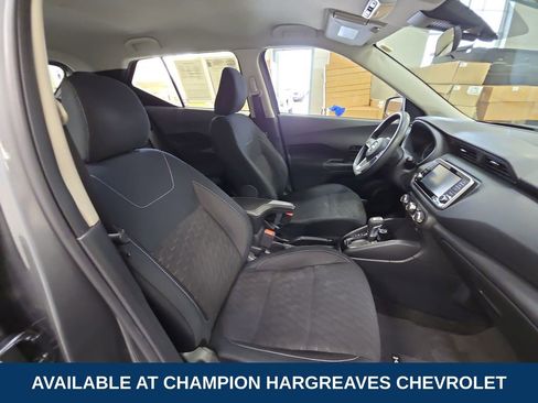 Used 2022 Nissan Kicks S FWD image 36
