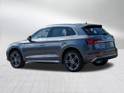 Used 2023 Audi Q5 e Premium Plus w/ Premium Plus Package AWD/4WD image 5