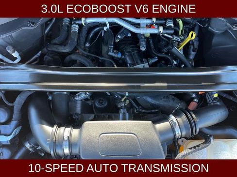 Certified 2022 Ford Explorer Platinum w/ Equipment Group 601A AWD/4WD image 3