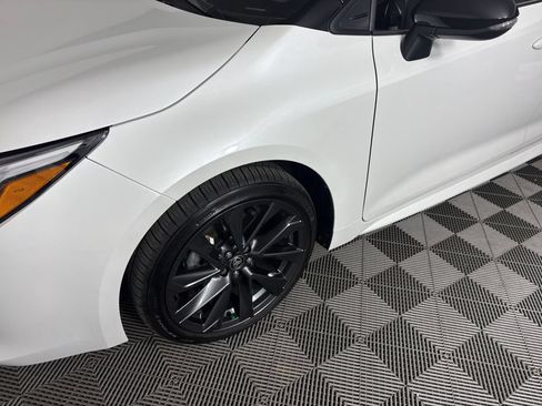 Used 2026 Toyota Corolla XSE FWD image 9