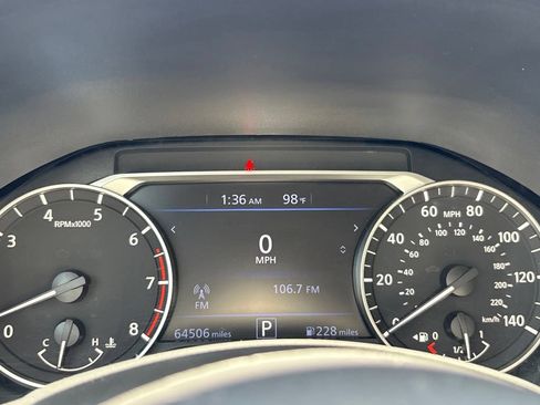 Used 2022 Nissan Altima 2.5 SV FWD image 21
