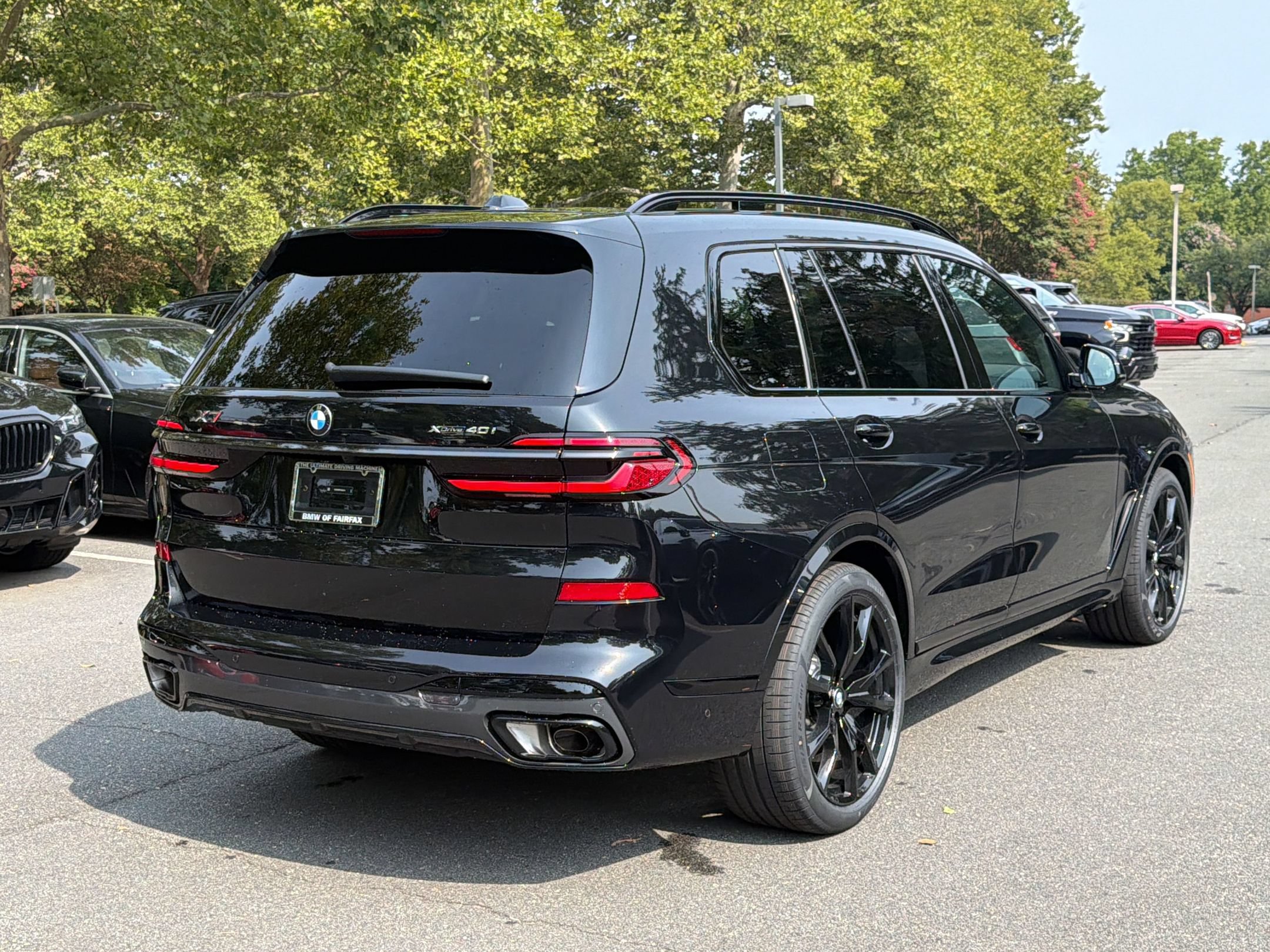 Used 2027 BMW X7 xDrive40i w/ Executive Package AWD/4WD image 9