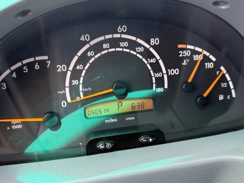 Used 2005 Dodge Sprinter 3500 w/ PWR Convenience Group image 20