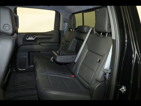 Used 2024 GMC Sierra 1500 Elevation w/ Elevation Premium Package image 29