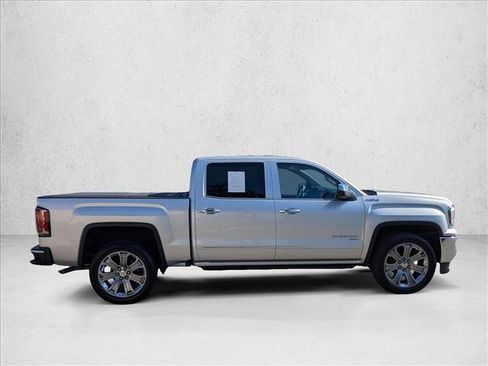 Used 2017 GMC Sierra 1500 SLT image 4