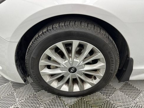 Used 2015 Hyundai Sonata Limited FWD image 12
