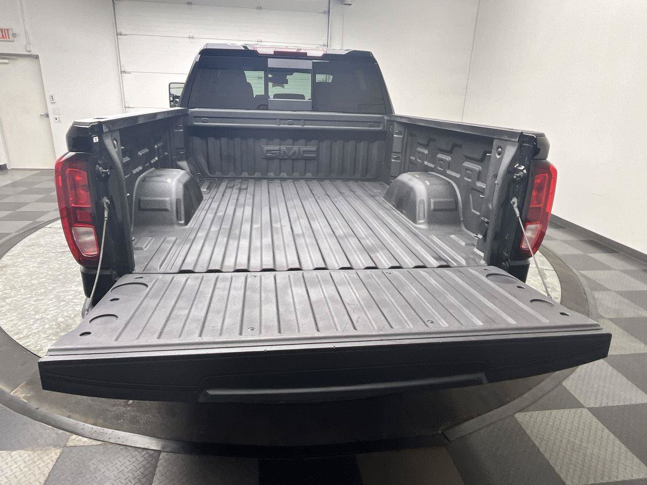 Certified 2024 GMC Sierra 1500 Elevation w/ Preferred Package AWD/4WD image 33