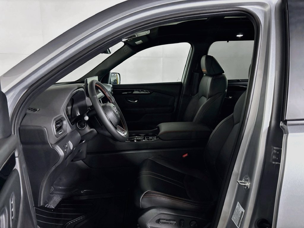 New 2026 Honda Pilot TrailSport image 11