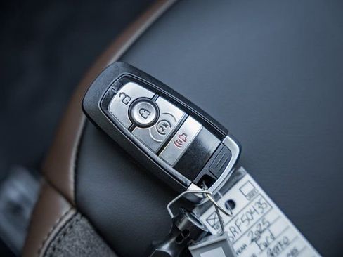 New 2025 Ford Bronco Sport Outer Banks w/ Sasquatch Outer Banks Package image 44