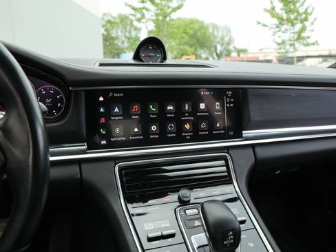 Used 2022 Porsche Panamera Platinum Edition RWD image 9