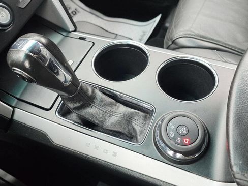 Used 2014 Ford Explorer XLT w/ Equipment Group 202A image 23