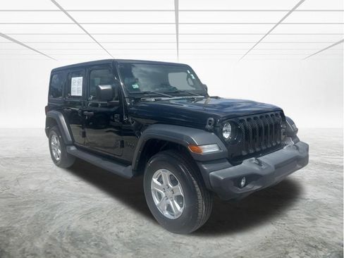 Used 2023 Jeep Wrangler Sport S image 2