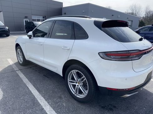 Used 2021 Porsche Macan image 3