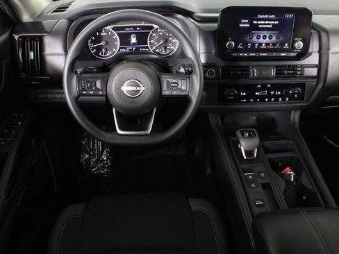 Certified 2024 Nissan Pathfinder S FWD image 7