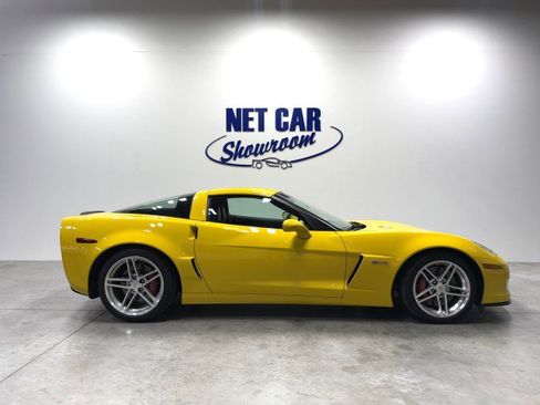 Used 2007 Chevrolet Corvette Z06 w/ Preferred Equipment Group RWD image 3