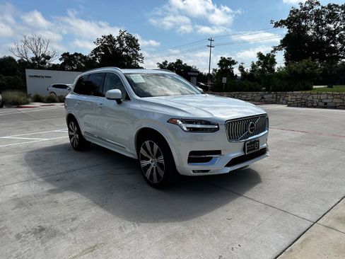 Used 2023 Volvo XC90 B6 Ultimate image 7