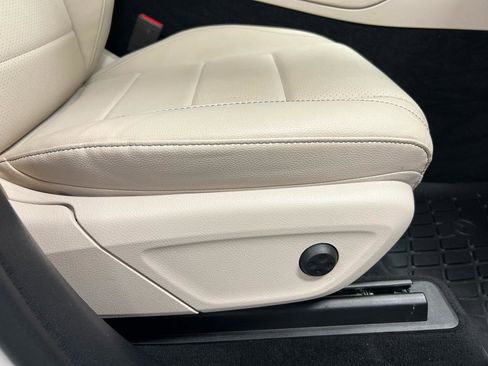 Used 2022 Mercedes-Benz GLE 350 GLE 350 4MATIC SUV w/ AMG Line Exterior image 16