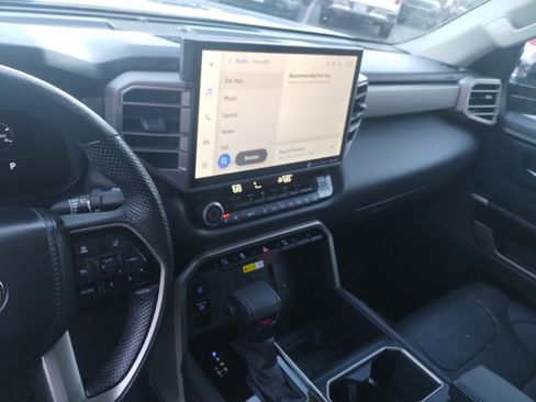 Used 2024 Toyota Tundra Limited image 12