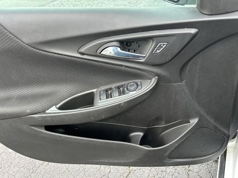 Used 2023 Chevrolet Malibu LS FWD image 14