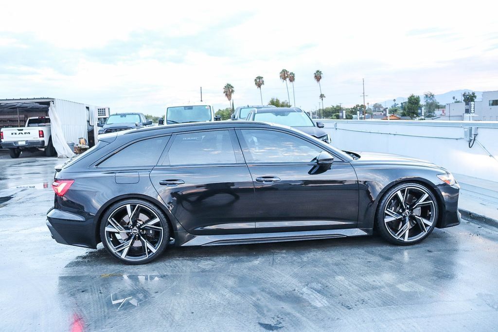 Used 2022 Audi RS 6 w/ Carbon Optic Package AWD/4WD image 13