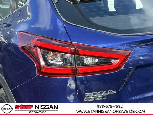 Used 2020 Nissan Rogue Sport S image 10