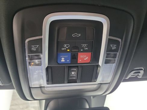 Used 2023 RAM 1500 Laramie AWD/4WD image 50
