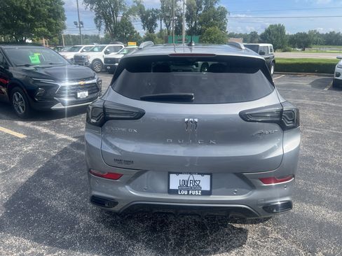 Used 2024 Buick Encore GX Avenir w/ Avenir Technology Package AWD/4WD image 6