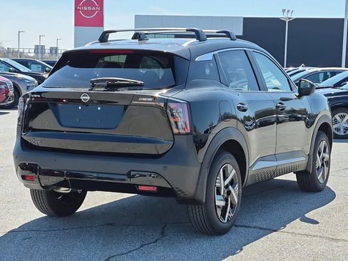 New 2026 Nissan Kicks SV w/ Charging Package FWD image 3