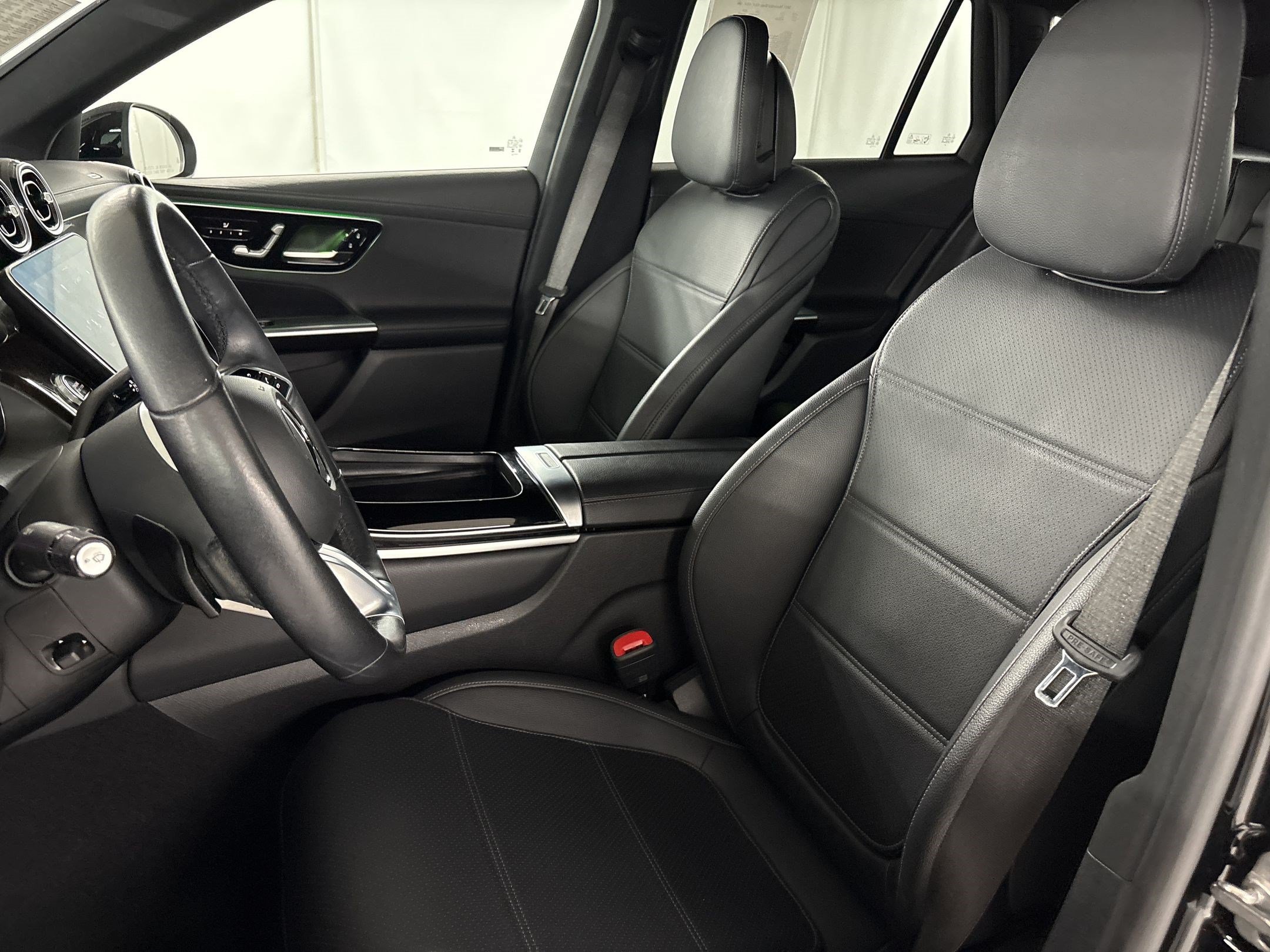 Certified 2023 Mercedes-Benz GLC 300 4MATIC image 5