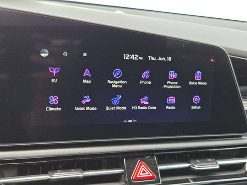 New 2026 Kia Niro Wind FWD image 27