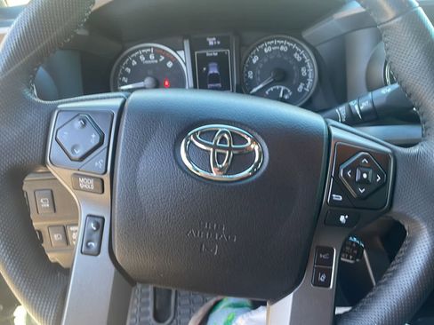 Used 2021 Toyota Tacoma TRD Off-Road w/ TRD Premium Off Road Package image 20