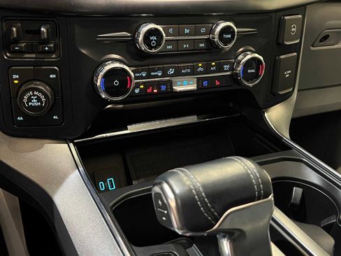 Used 2022 Ford F150 Limited image 24