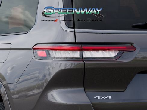 New 2026 Jeep Grand Cherokee L Limited AWD/4WD image 9