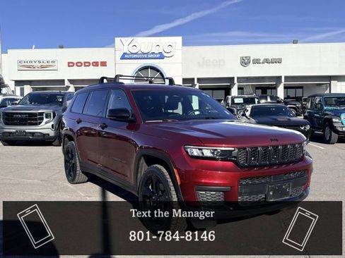 Used 2022 Jeep Grand Cherokee L Laredo image 1