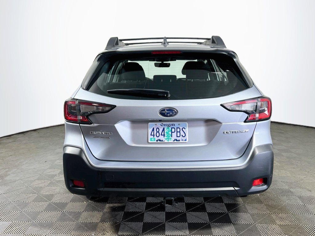 Used 2023 Subaru Outback AWD/4WD image 6