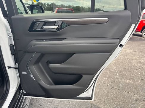 New 2026 Chevrolet Tahoe LT w/ Comfort Package image 17