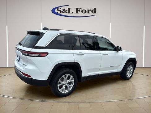 Used 2023 Jeep Grand Cherokee Limited AWD/4WD image 8