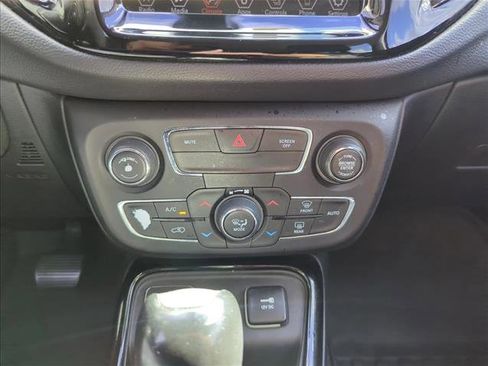 Used 2019 Jeep Compass Limited image 8