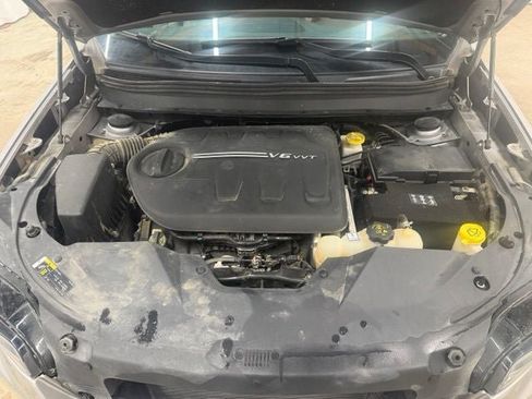 Used 2019 Jeep Cherokee Limited AWD/4WD image 24