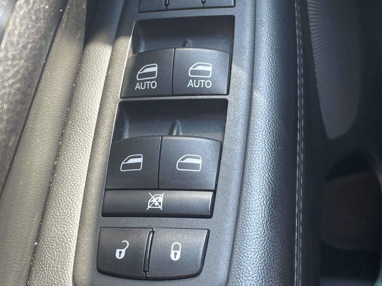 Certified 2022 Jeep Grand Cherokee Limited AWD/4WD image 27
