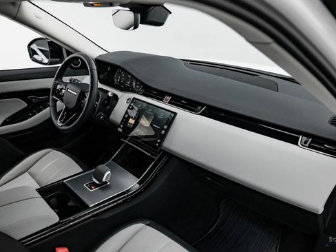 Used 2024 Land Rover Range Rover Evoque Dynamic SE image 41