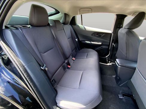 Used 2026 Toyota Prius LE FWD image 19