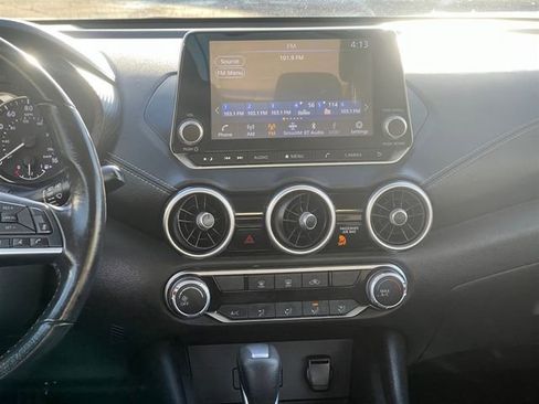 Used 2022 Nissan Sentra SV image 18