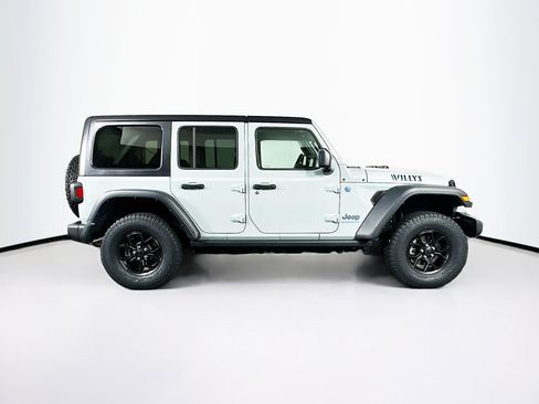 Used 2024 Jeep Wrangler Unlimited AWD/4WD image 10