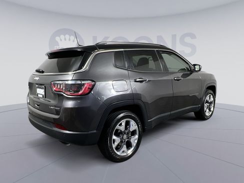 Used 2021 Jeep Compass Limited w/ Sun and Sound Group AWD/4WD image 11